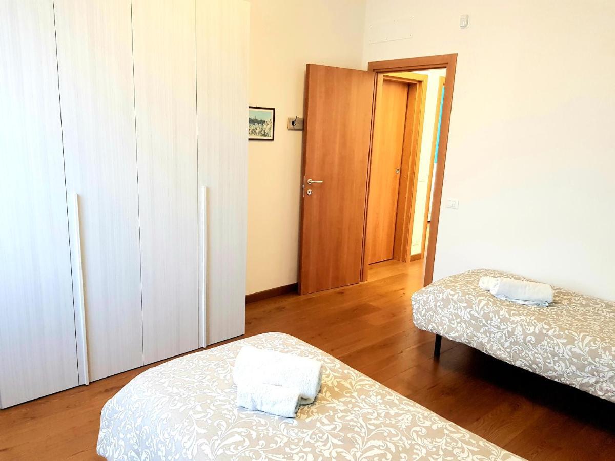 Il Mughetto - Appartamento Con Terrazza Privata San Quirico dʼOrcia Extérieur photo